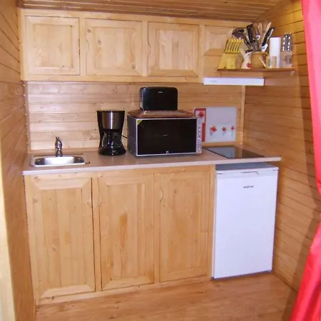 Homestay La Roulotte Du Parc *