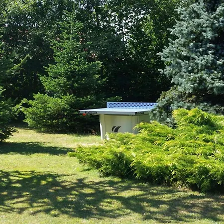La Roulotte Du Parc Homestay